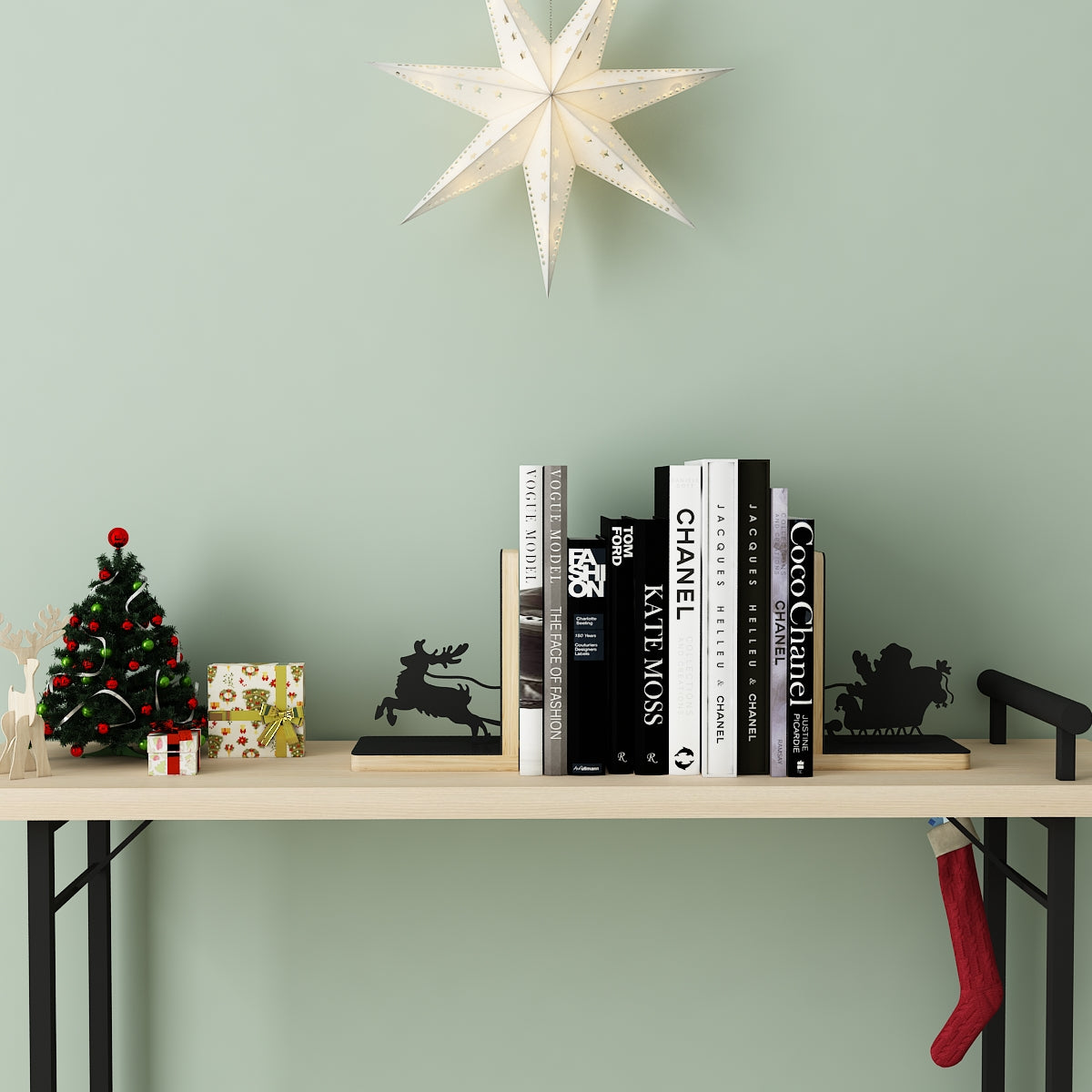 Sleighing Santa Bookends