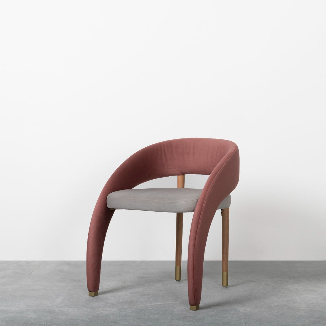 Gia Chair