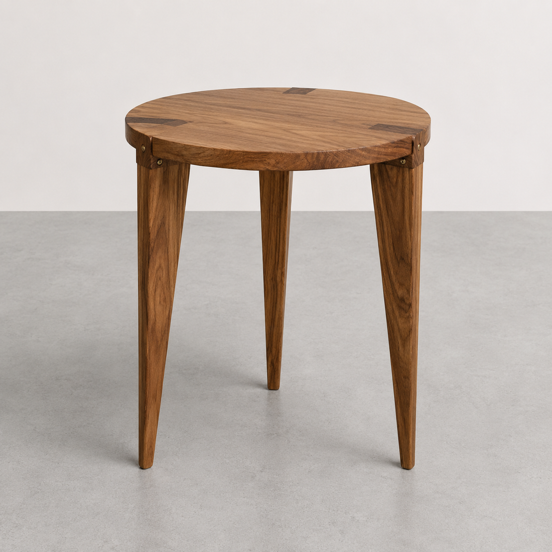 Saki Stool