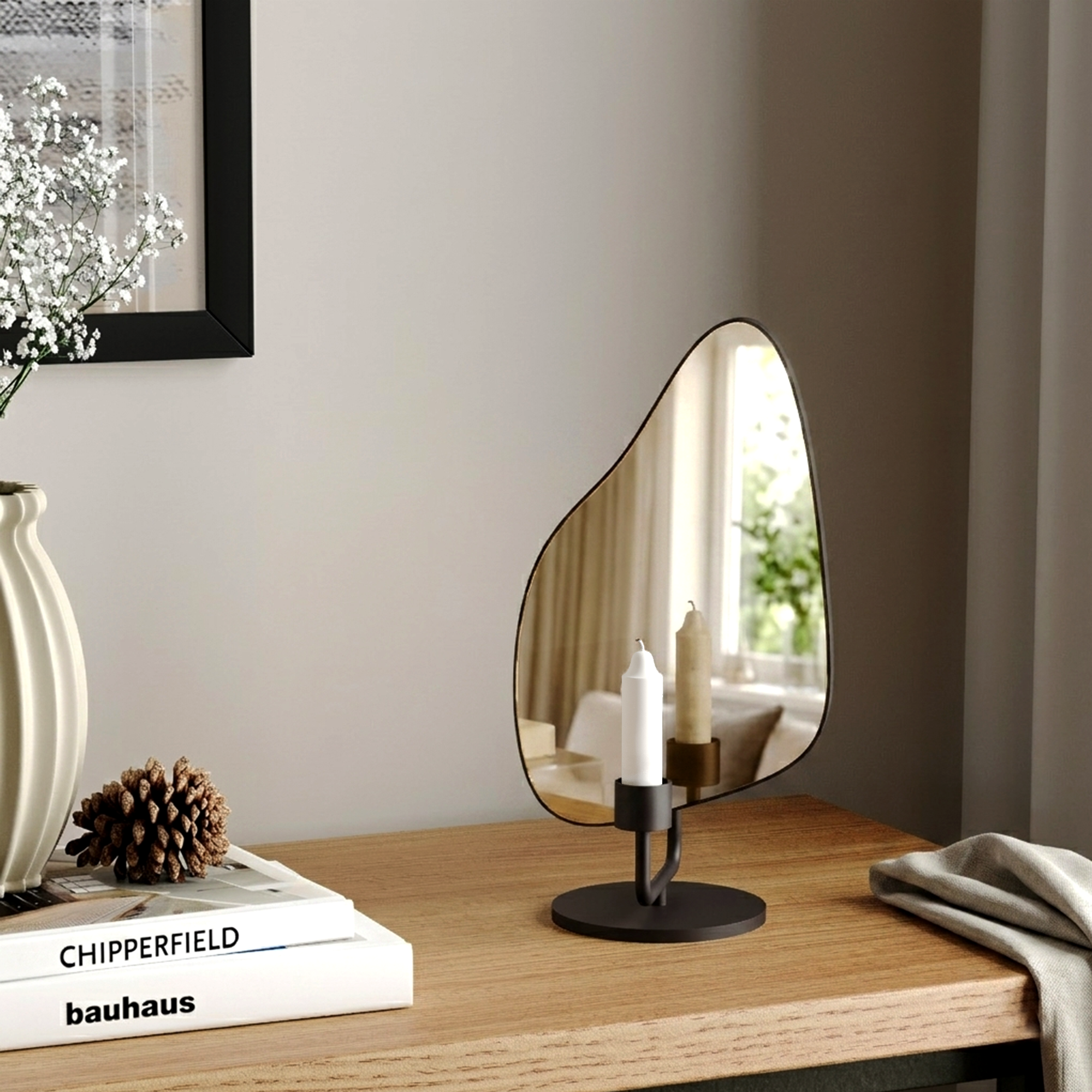 Astoria Candle Holder