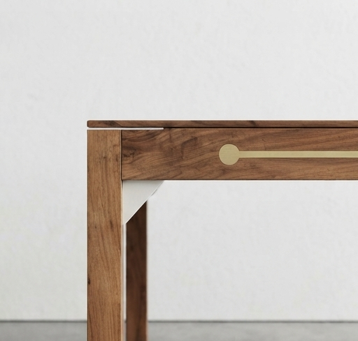 Klassisch Dining Table