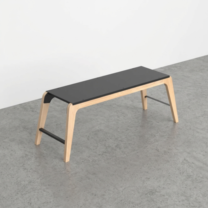 Akaei Bench
