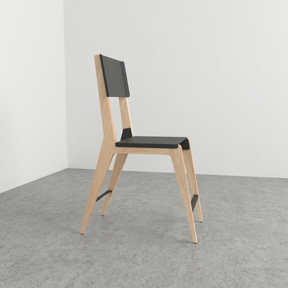Akaei Chair