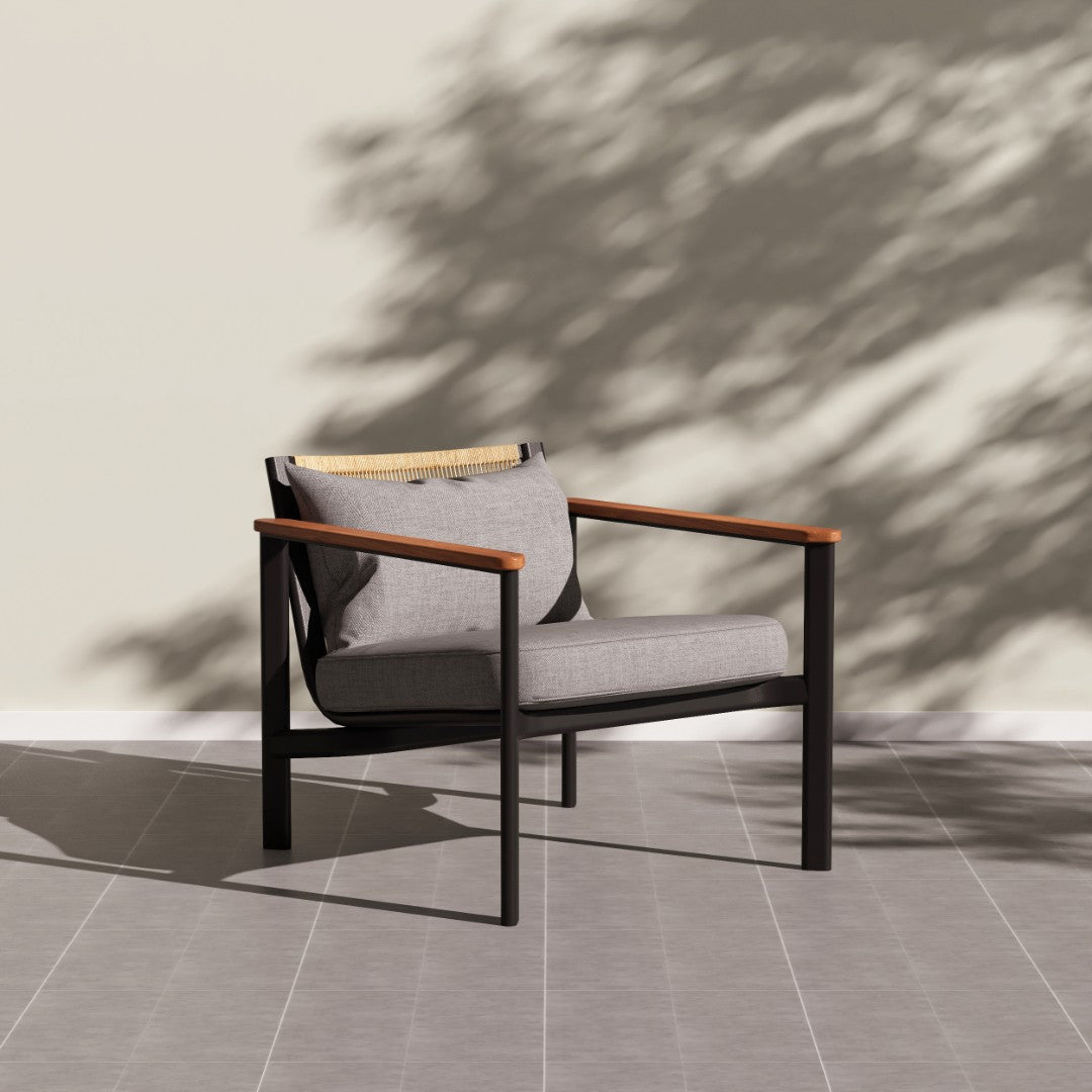 Arela Lounge Chair