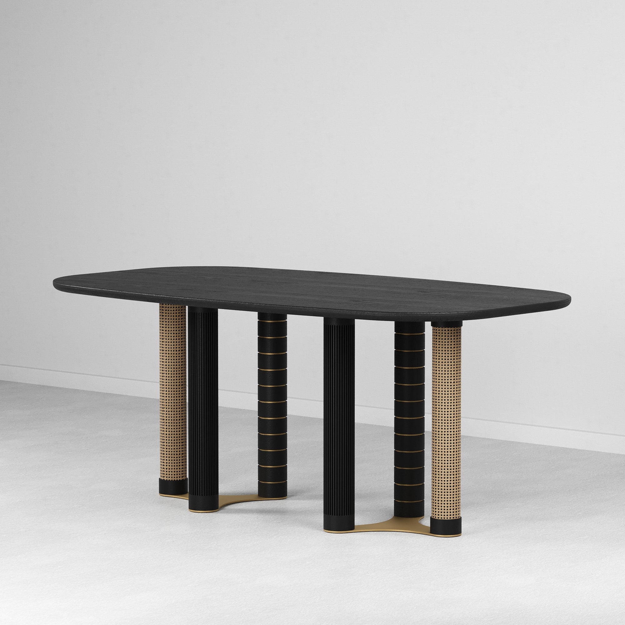 Canto Dining Table