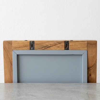 Muro Display Stand