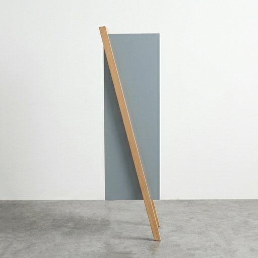 Muro Display Stand
