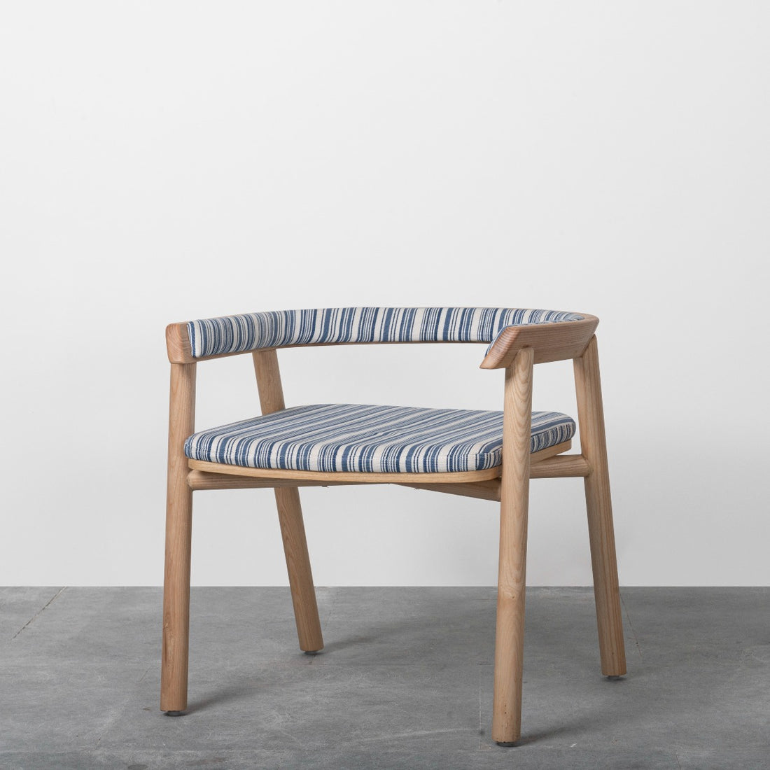 Emmi Chair