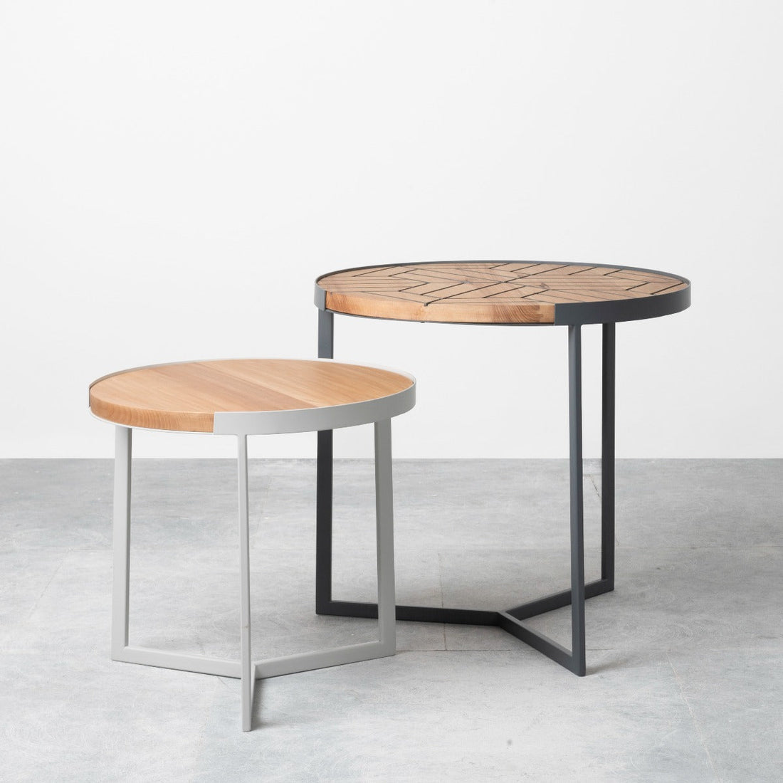 Leppard Nesting Table