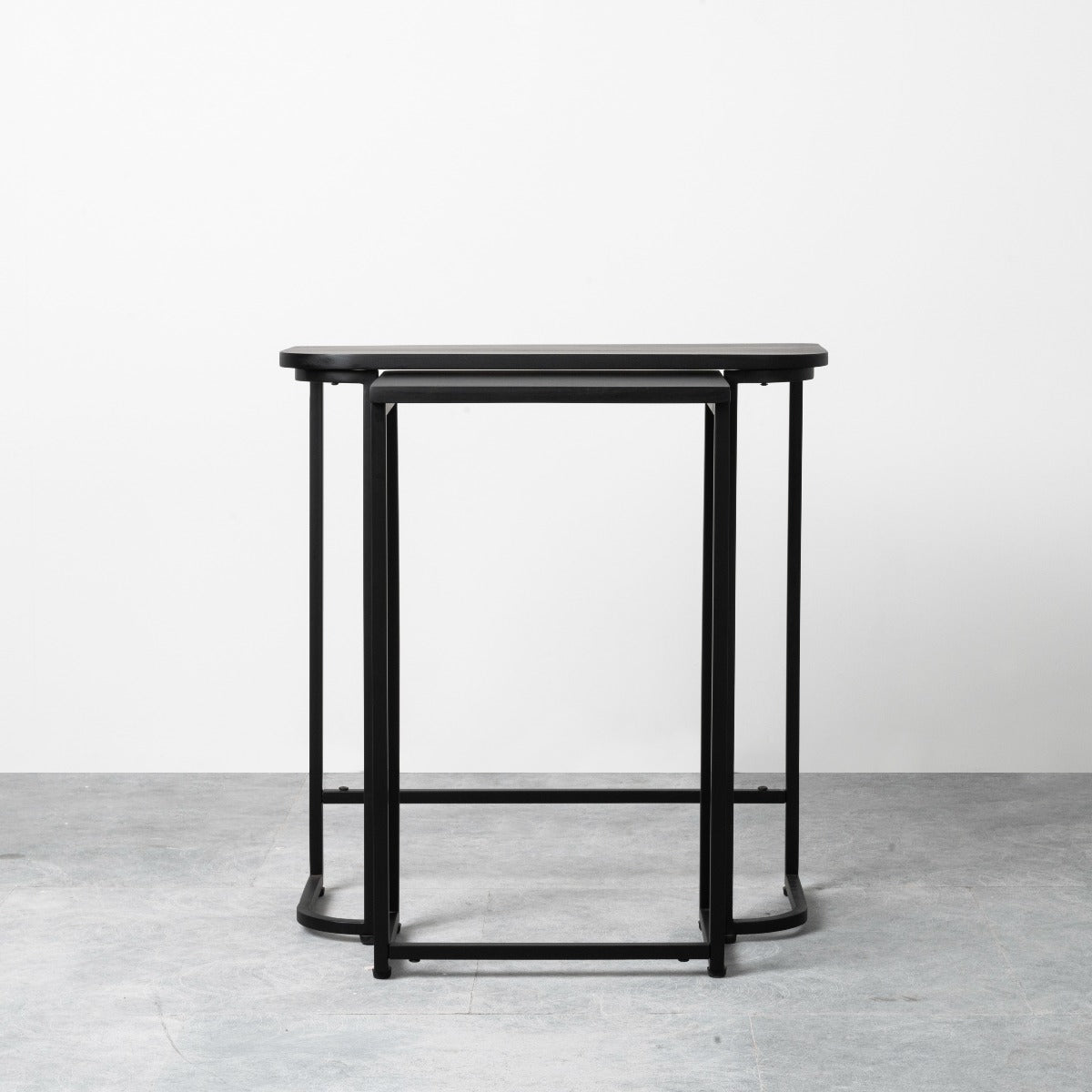 Felix Nesting Table 2