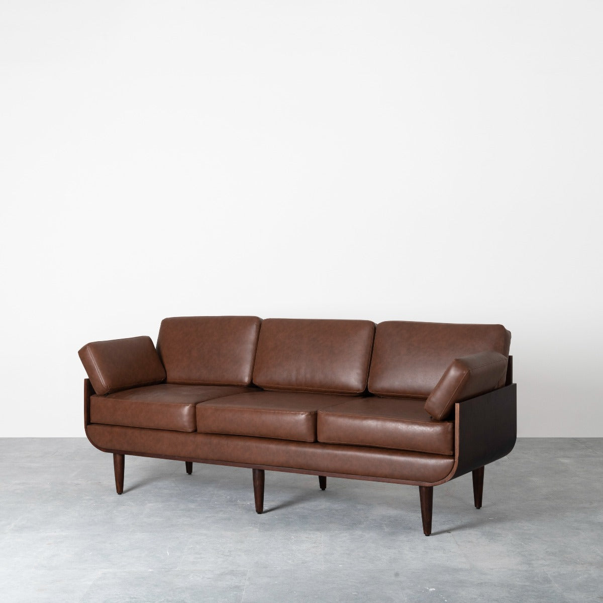 Brevis Sofa