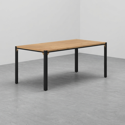 Schlight Dining Table