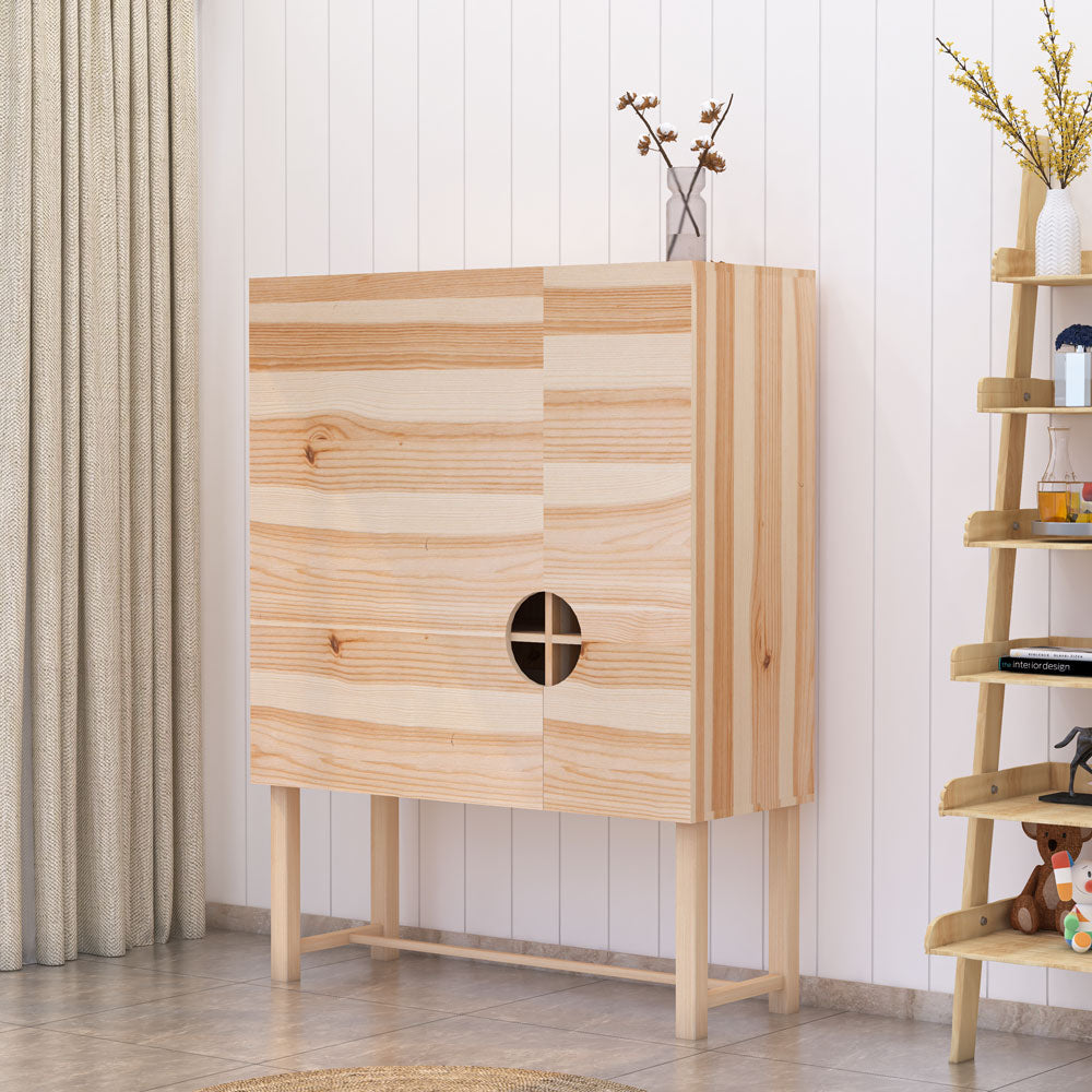 Saeko Cabinet