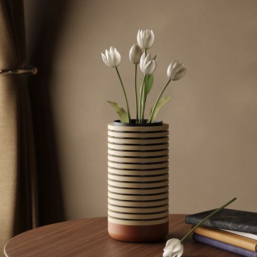 Freya Vase